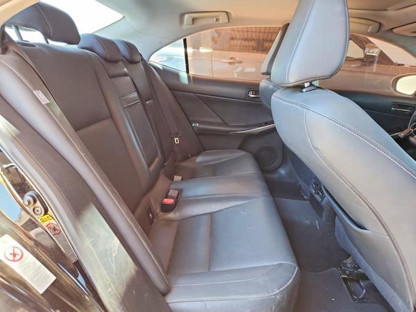 2015 LEXUS IS 250