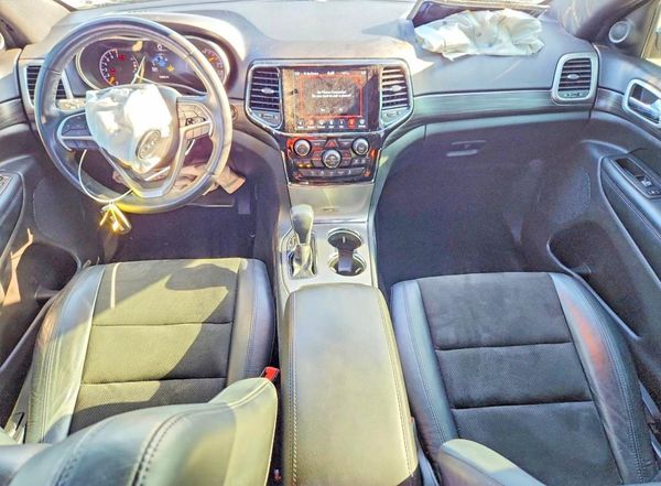 2021 JEEP GRAND CHEROKEE LAREDO 4X4