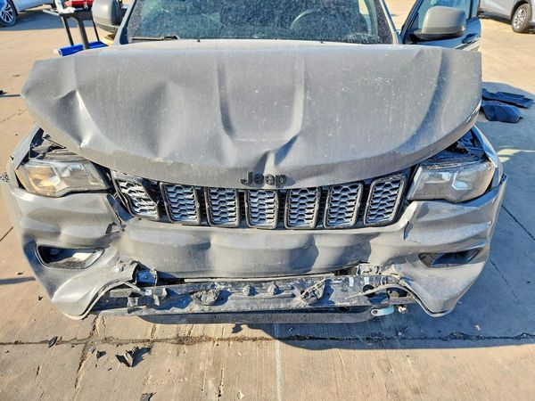 2021 JEEP GRAND CHEROKEE LAREDO 4X4