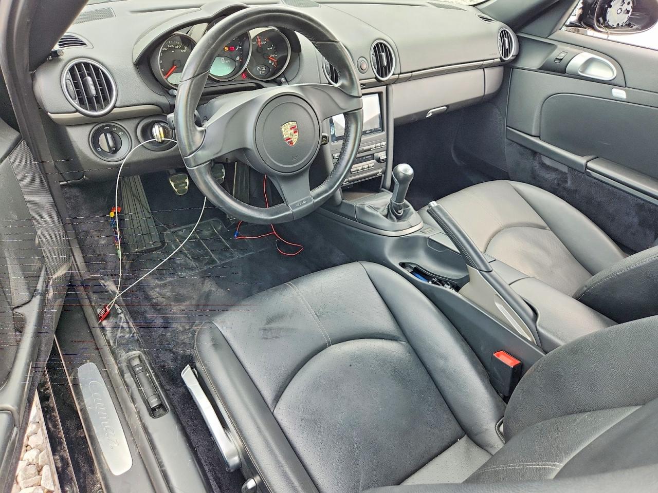 2011 PORSCHE CAYMAN