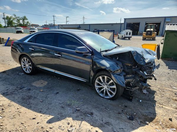 2017 CADILLAC XTS