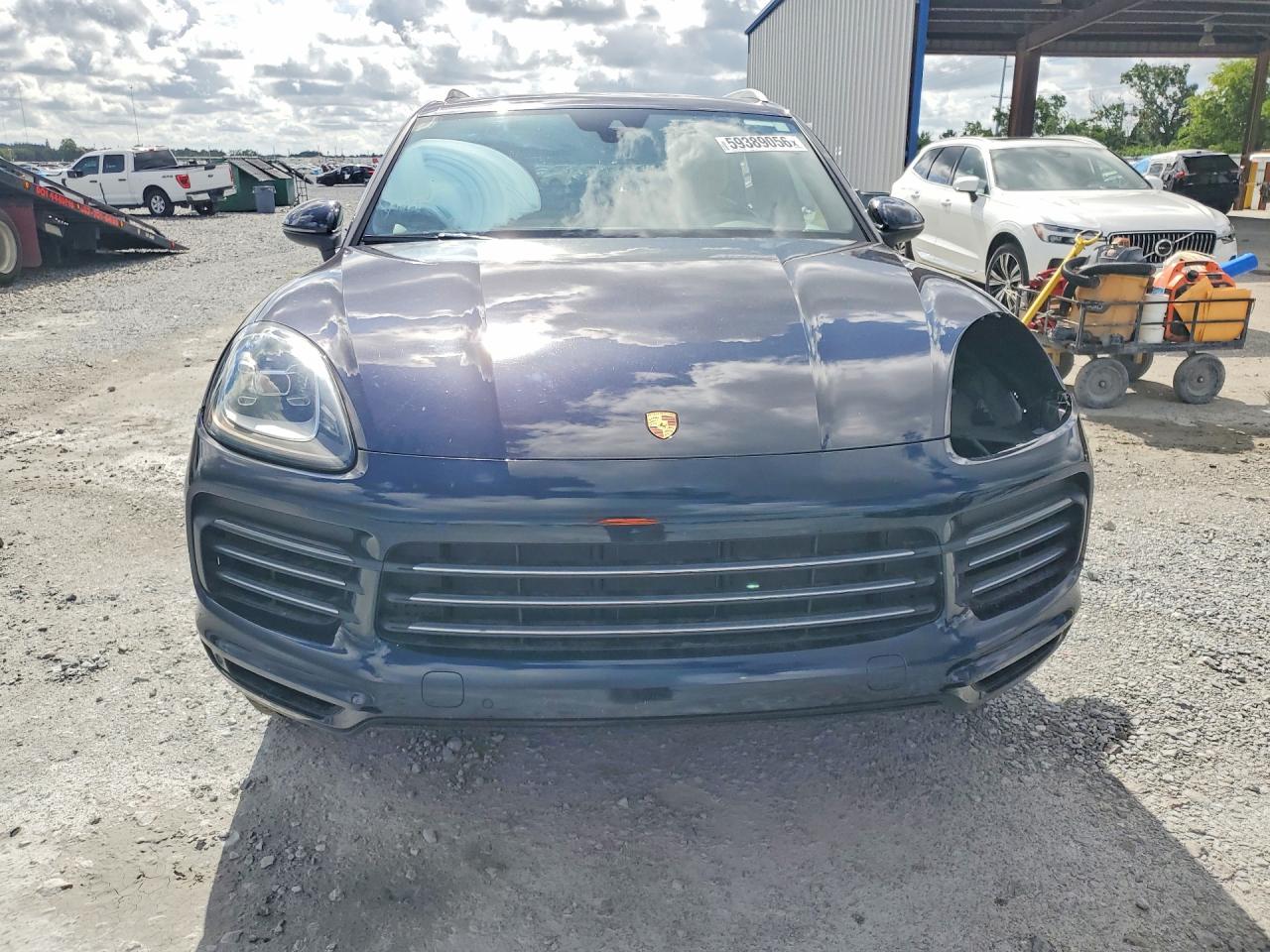 2019 PORSCHE CAYENNE