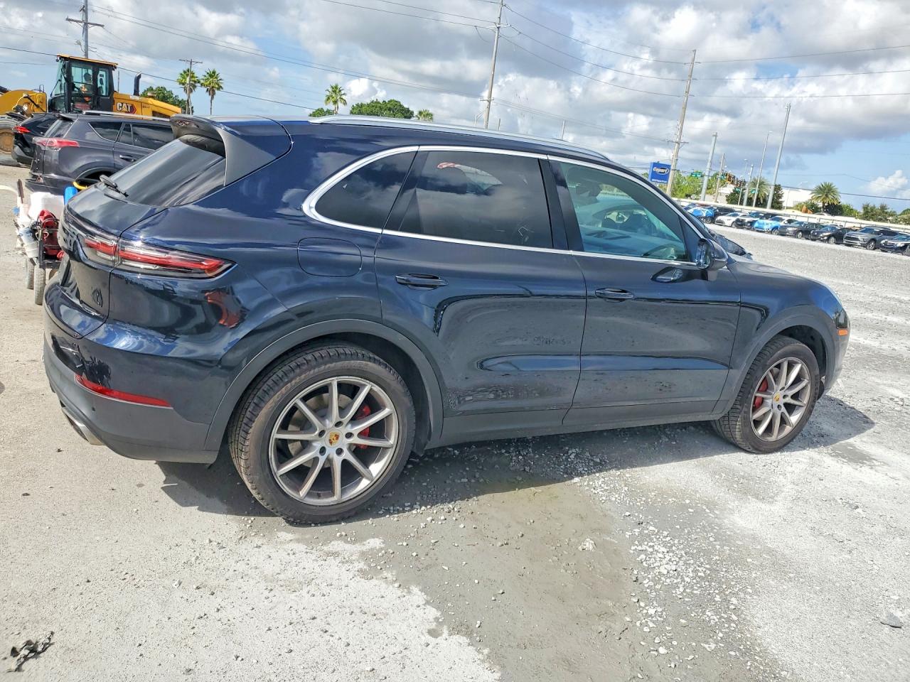 2019 PORSCHE CAYENNE