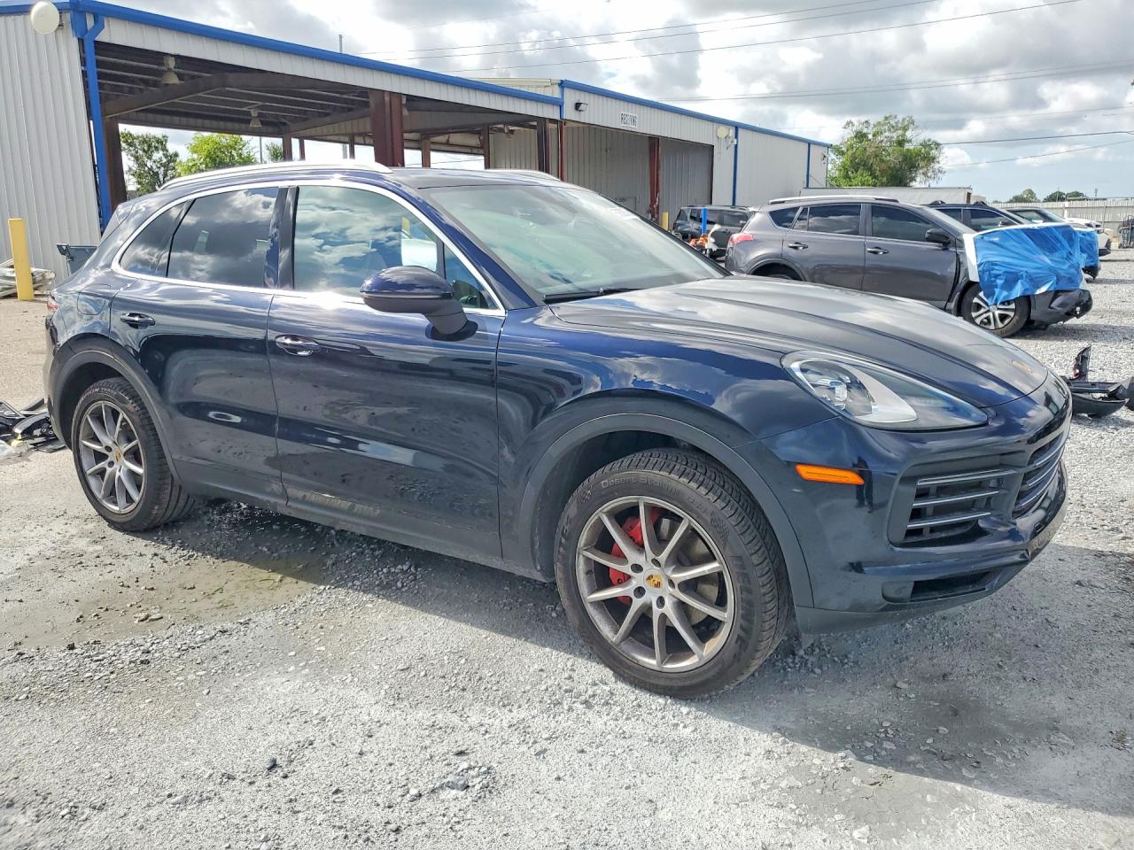 2019 PORSCHE CAYENNE