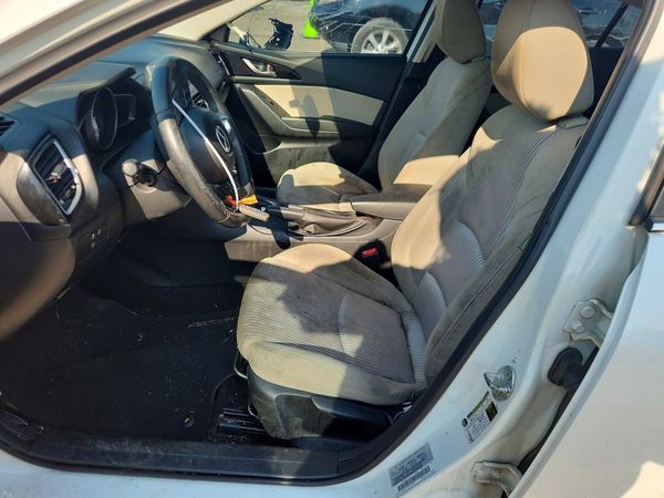 2014 MAZDA 3