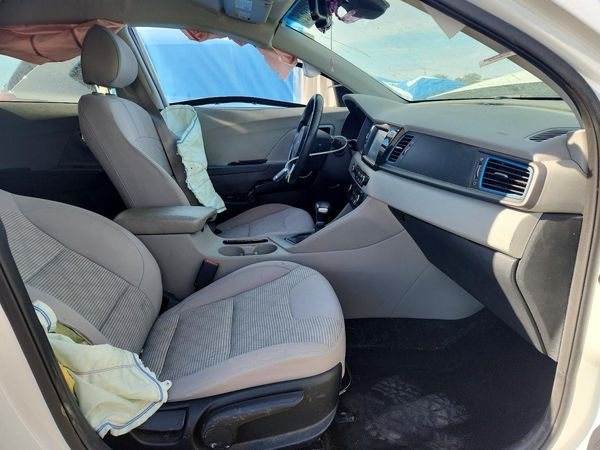 2019 KIA NIRO LX (PHEV)
