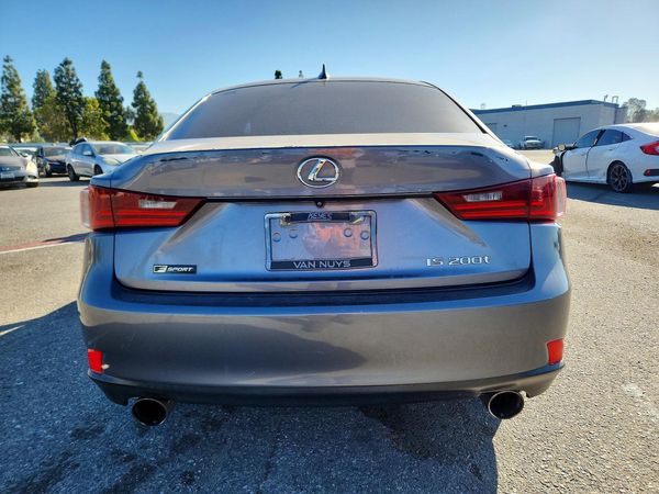2016 LEXUS IS 200t