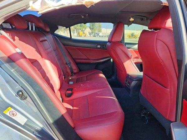 2016 LEXUS IS 200t