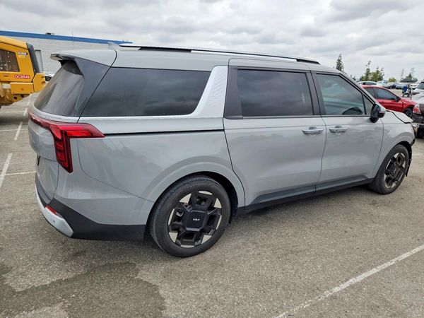 2025 KIA CARNIVAL