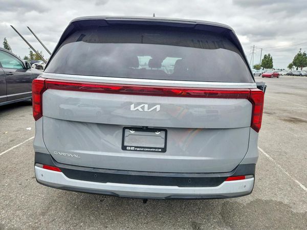 2025 KIA CARNIVAL