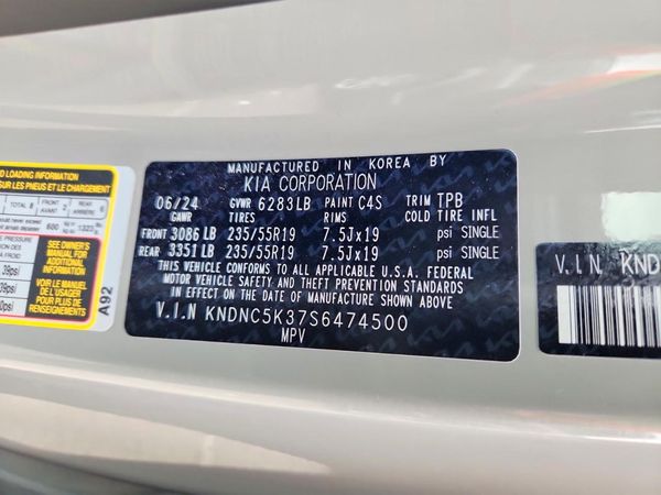 2025 KIA CARNIVAL