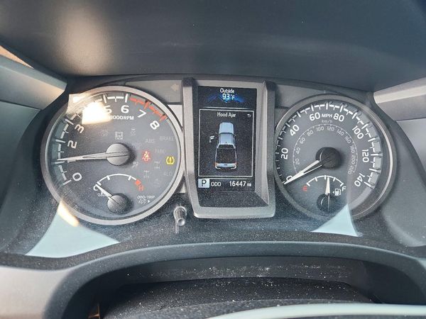 2023 TOYOTA TACOMA SR5