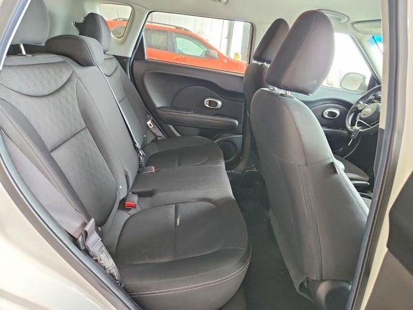 2015 KIA SOUL GL(Middle-low grade)