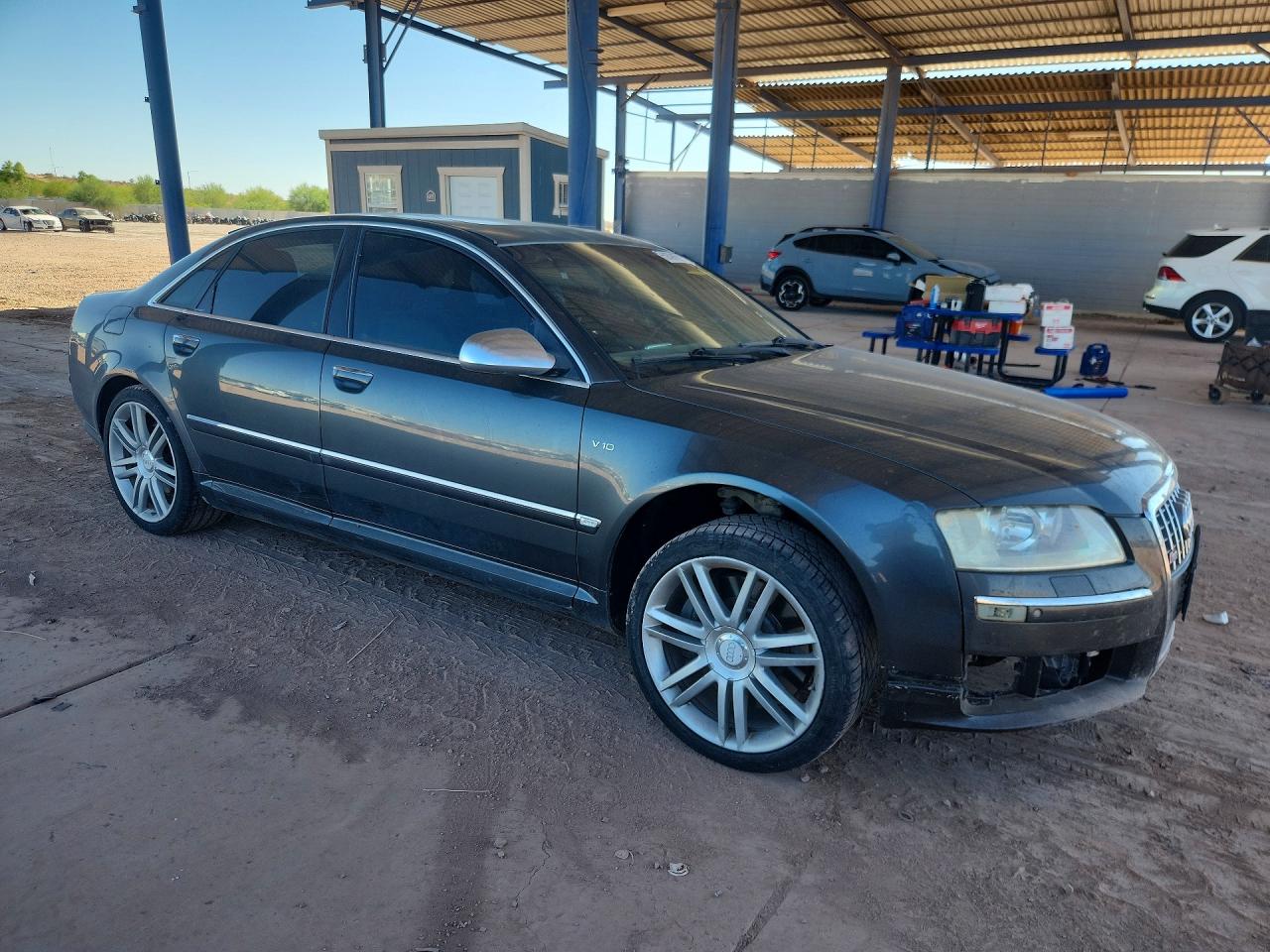 2007 AUDI S8