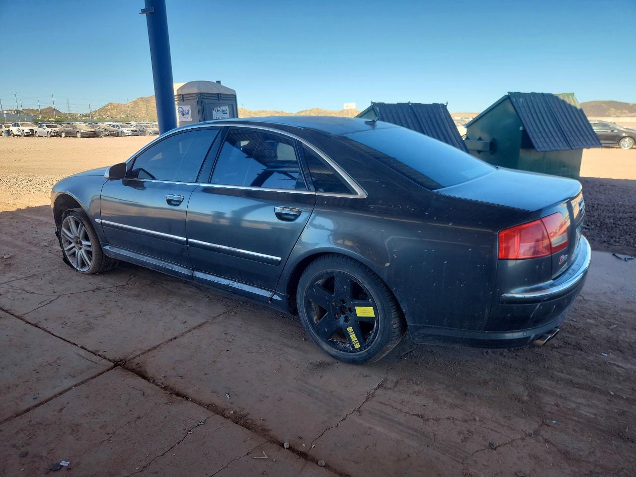 2007 AUDI S8