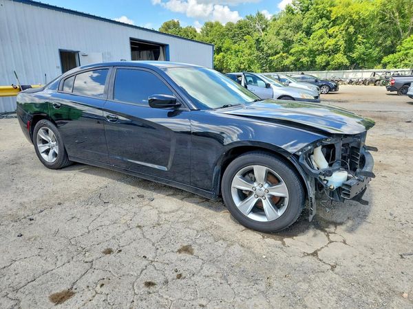 2018 DODGE CHARGER SXT Plus
