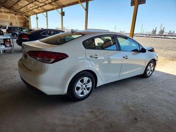 2017 KIA FORTE LX Base