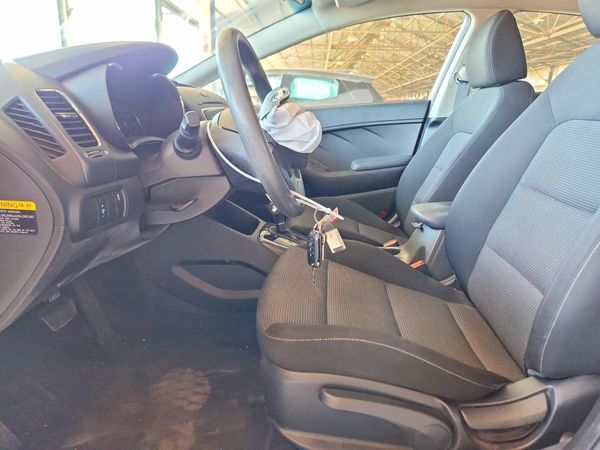2017 KIA FORTE LX Base