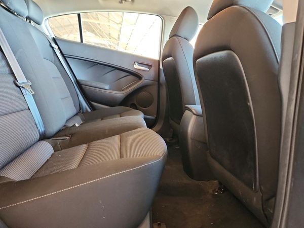 2017 KIA FORTE LX Base