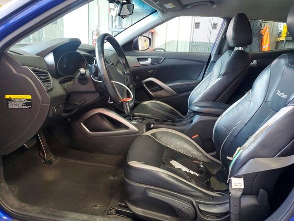 2015 HYUNDAI VELOSTER GLS(Middle)