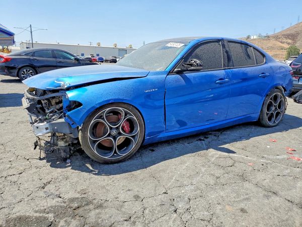 2022 ALFA ROMEO GIULIA TI RWD
