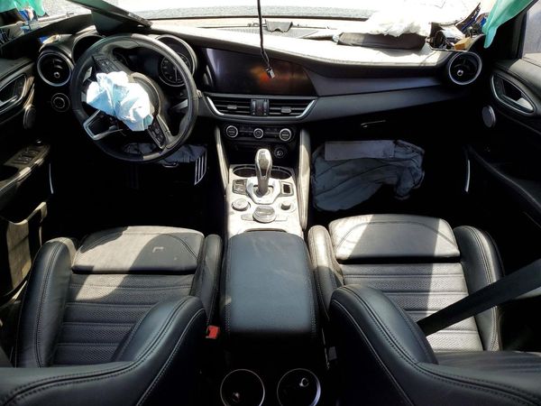 2022 ALFA ROMEO GIULIA TI RWD