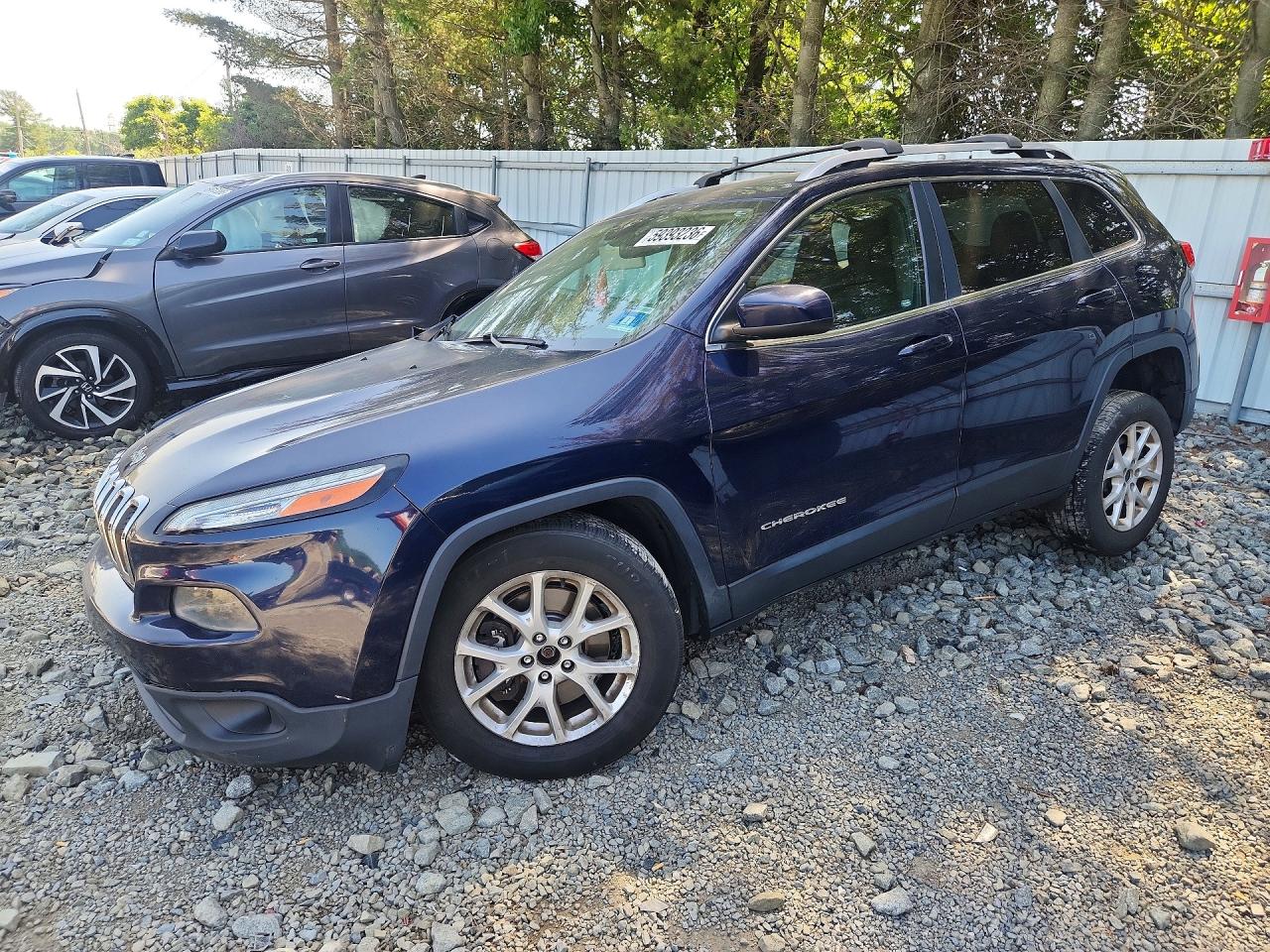 2016 JEEP CHEROKEE LATITUDE 4X4
