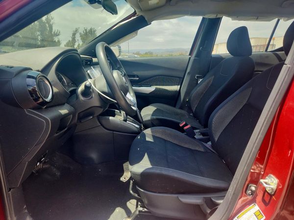 2020 NISSAN KICKS