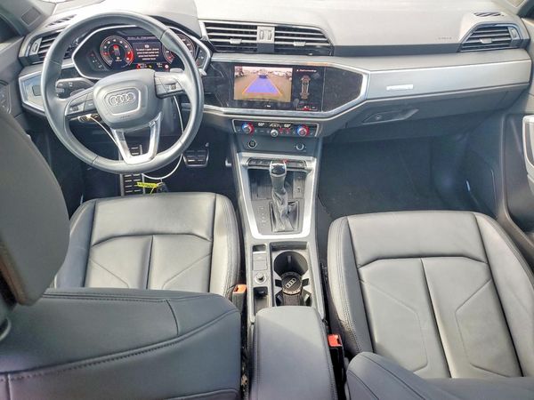 2021 AUDI Q3