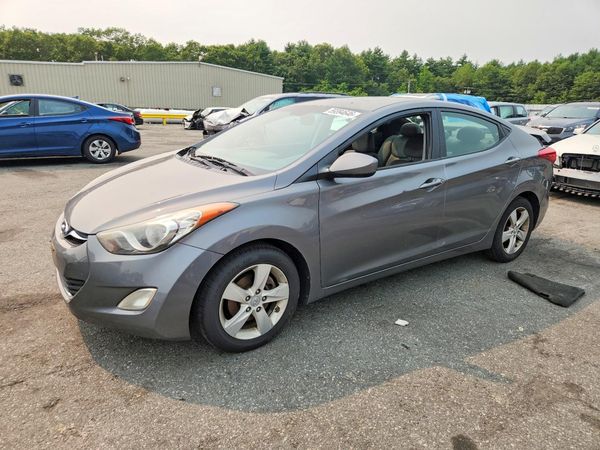 2012 HYUNDAI ELANTRA