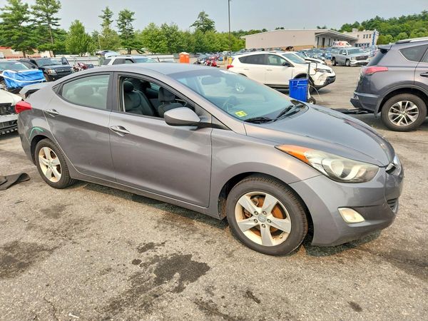 2012 HYUNDAI ELANTRA
