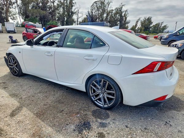 2016 LEXUS IS 200t