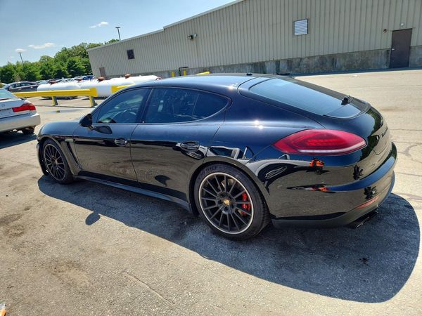 2016 PORSCHE PANAMERA
