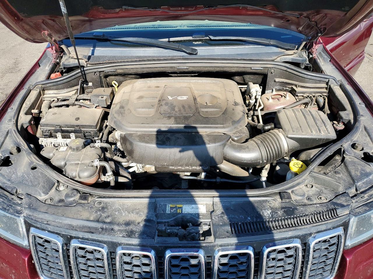2019 JEEP GRAND CHEROKEE LAREDO 4X4