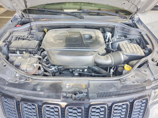 2021 JEEP GRAND CHEROKEE LAREDO 4X4