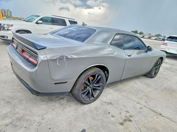 2018 DODGE CHALLENGER SXT