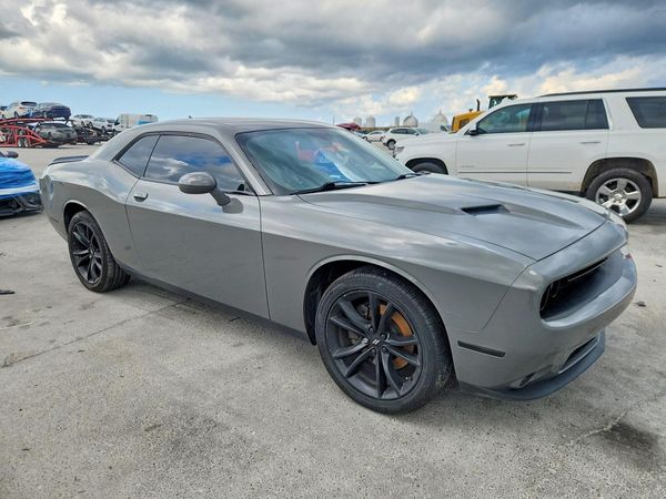 2018 DODGE CHALLENGER SXT