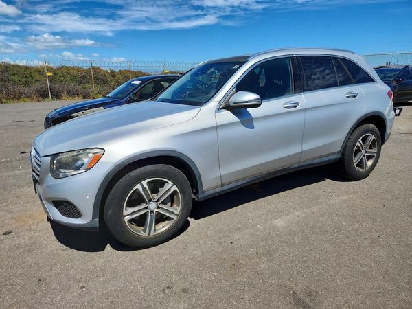 2017 MERCEDES-BENZ GLC-CLASS — DSFA — Front 3/4