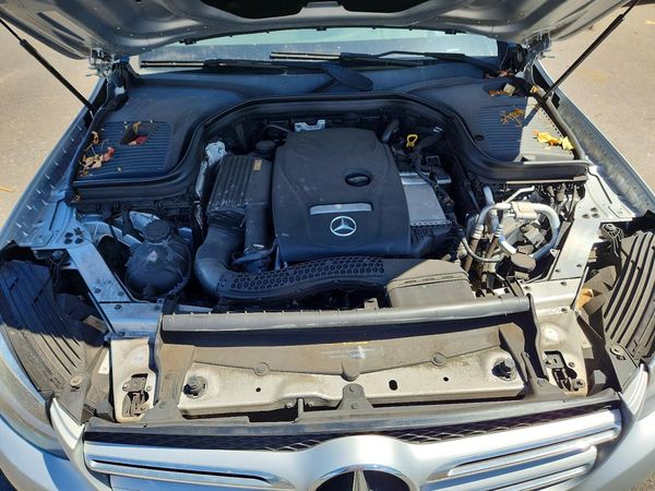 2017 MERCEDES-BENZ GLC-CLASS GLC300 — Engine bay