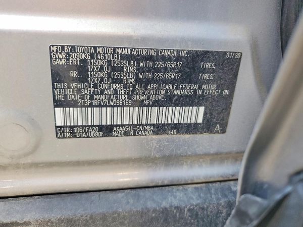 2020 TOYOTA RAV4 XLE