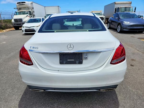 2017 MERCEDES-BENZ C C300