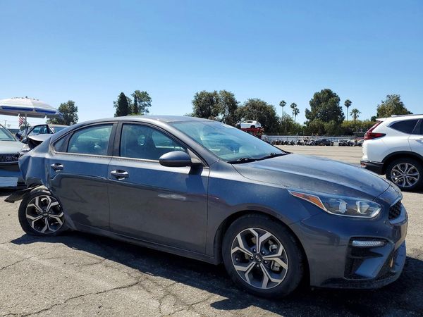 2021 KIA FORTE FE, LXS