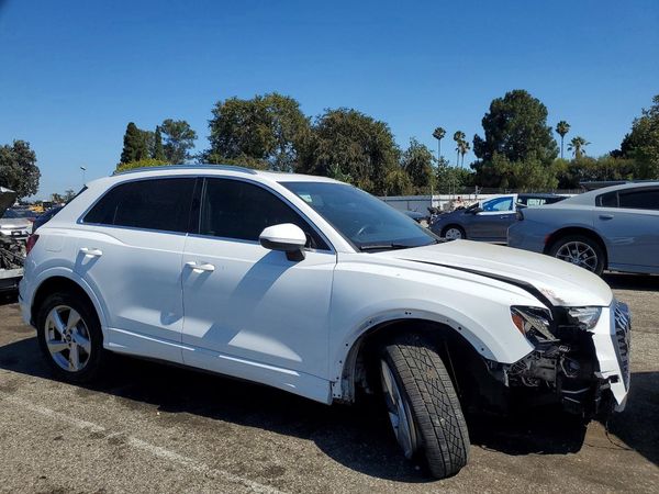 2021 AUDI Q3