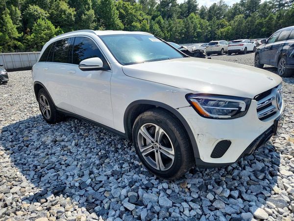 2020 MERCEDES-BENZ GLC GLC300 — Passenger 3/4