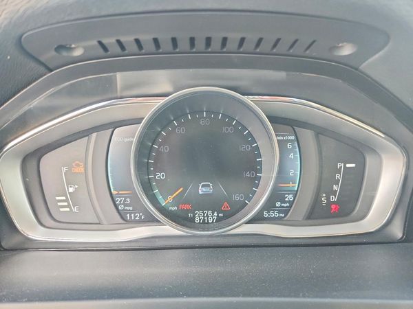 2015 VOLVO S60 Platinum (non R design)