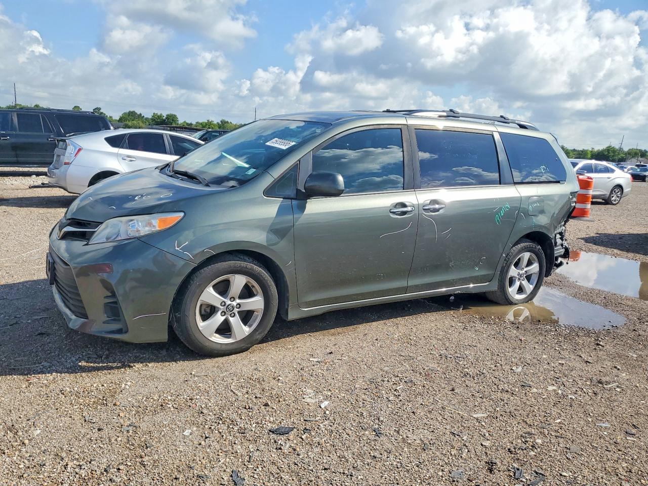 2020 TOYOTA SIENNA E grade
