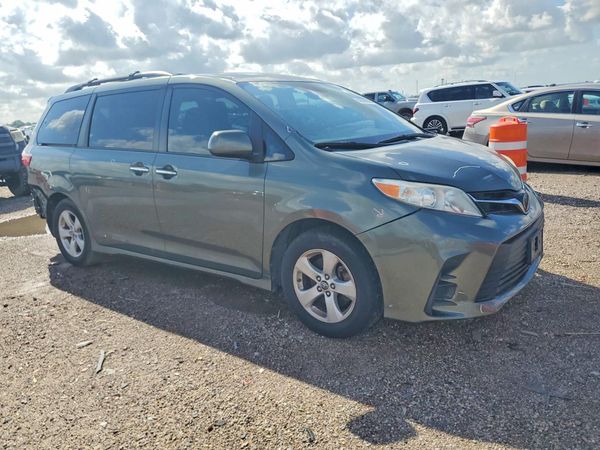 2020 TOYOTA SIENNA E grade