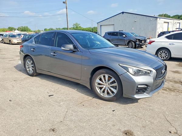 2015 INFINITI Q50 — Passenger 3/4