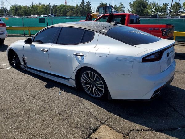 2018 KIA STINGER