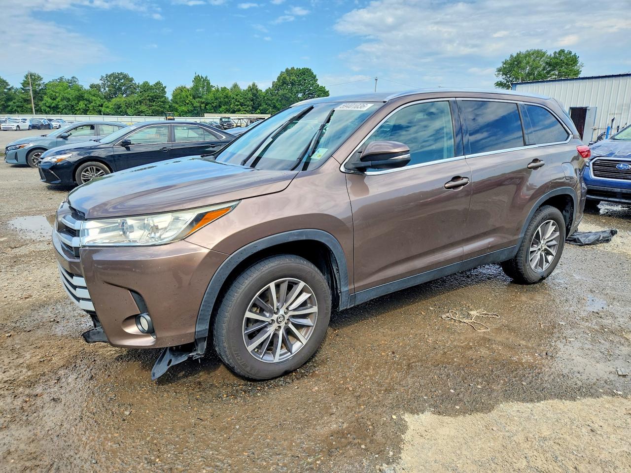 2019 TOYOTA HIGHLANDER SE/XLE